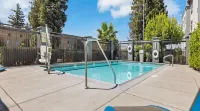 Hampton Inn & Suites Modesto-Salida - piscina