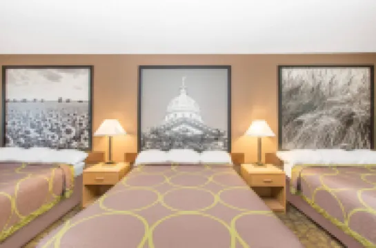 Super 8 by Wyndham Belleville Hotels in Republic County