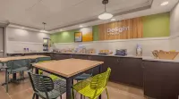 Spark by Hilton Clarks Summit Hotels near Lahey Family Fun Park