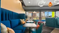 Tru by Hilton Rogers Bentonville - breakfast