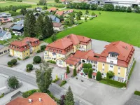 Gasthof Hotel Jägerwirt فنادق في Friedburg