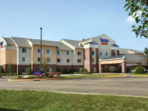 Fairfield Inn & Suites Weirton Hotels in Hancock County