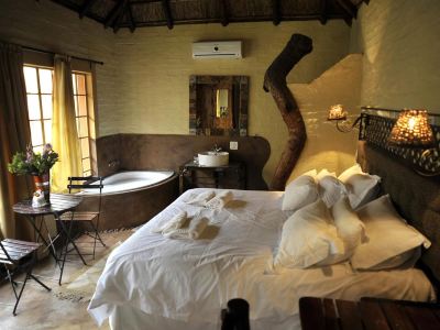 African Silhouette Guesthouse 18 Min from Airport Shuttle Included