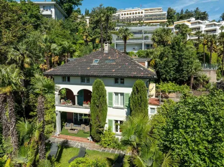 Easy Stay by Hotel la Perla Отели рядом с достопримечательностью «I Love Ascona Sign»