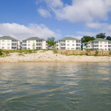 The Suites at Fall Creek Hotels near Table Rock State Park
