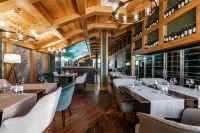 Wyndham Garden Burabay - С баром