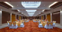 Royale Sarovar Portico Agra