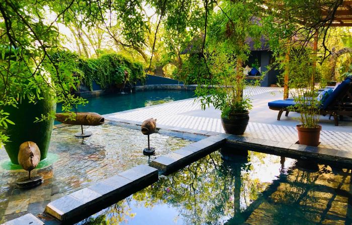 Shangri-La Country Hotel & Spa