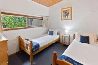 Clarendon Chalets - Jacuzzi