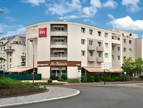 Ibis Strasbourg Aéroport Le Zénith Hôtels à : Holtzheim