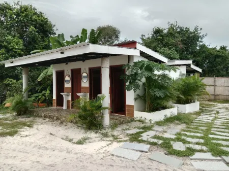 White Beach Hostel