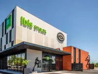 Ibis Styles Castelnaudary - Pools