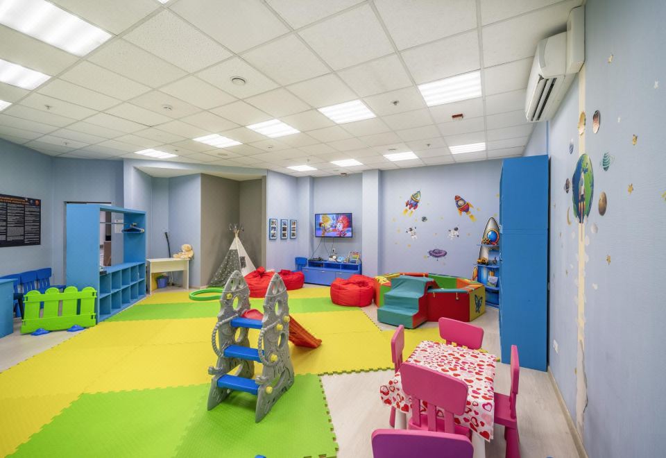 Holiday Inn Samara Over view