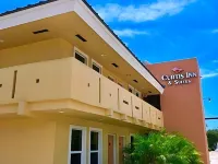 Curtis Inn & Suites Hotels near The Beachcombers Hollywood Florida