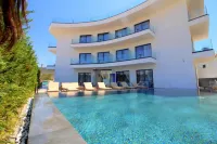 Blue Eye Hotel - شاطئ