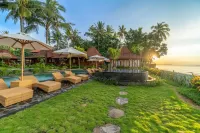 Dani Beach Villa - Beachfront Villas in Tejakula Hotels in Singaraja