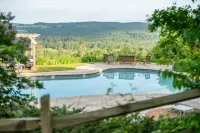 The Wildflower Inn - Pools