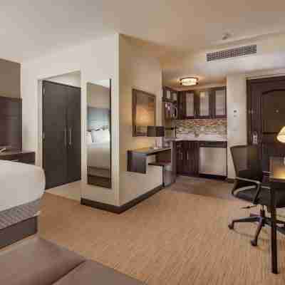 Staybridge Suites IRAPUATO by IHG Rooms