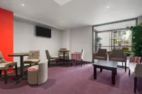 Ramada by Wyndham South Mimms M25 - parking