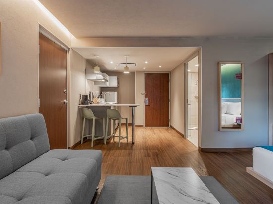 City Express Suites by Marriott Querétaro