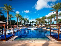 The Cove at Atlantis コーヴビーチ周辺のホテル