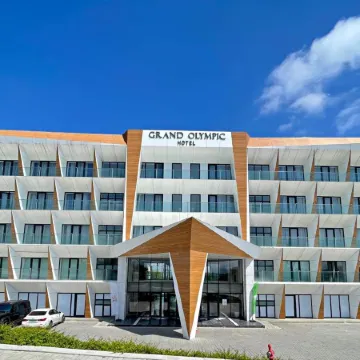 Arena Grand Hotel