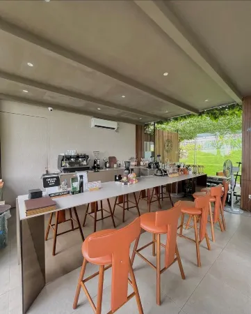 Kamandaru Villa Отели рядом с достопримечательностью «Kampoeng Camping Ground»