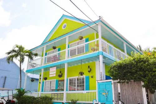 Caribbean House - Balcony