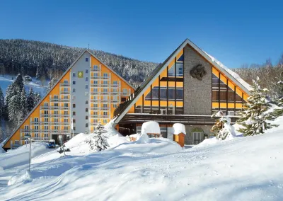 Pinia Hotel & Resort Hotels in 