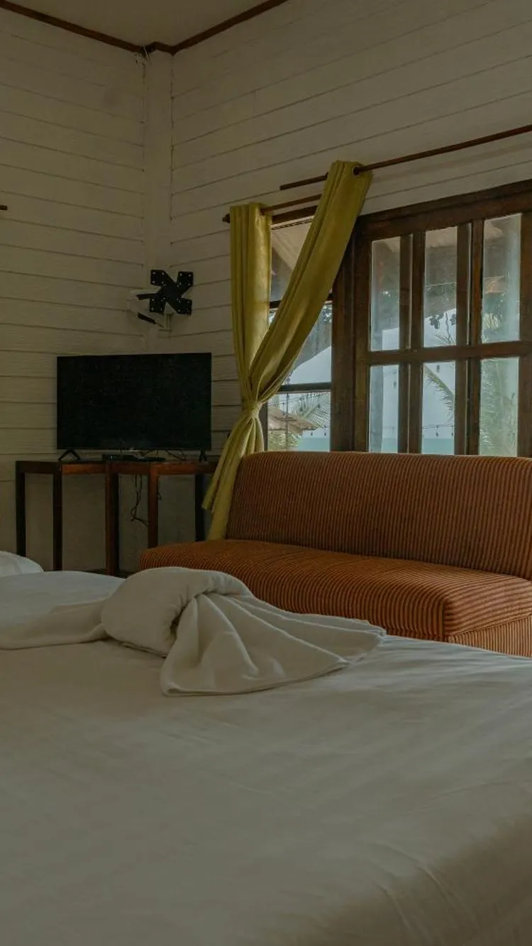 Deluxe Double Room with Beachfront and Sea View