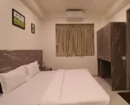 Hotel Jay Palace Inn - parcheggio