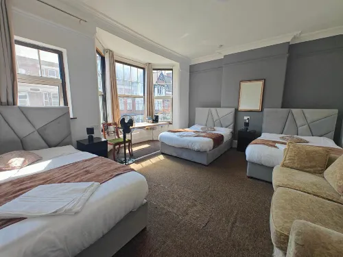 Campbells Guest House Hotels in Braunstone