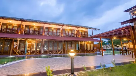 Symphony Summer Sands Beach Resort and Spa