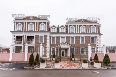 8 Avenyu Hotel فنادق في 