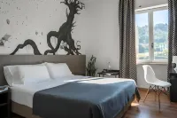 LH Hotel Arca Street Art