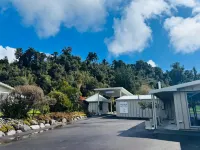 Franz Josef Oasis Hotel Hotels in 