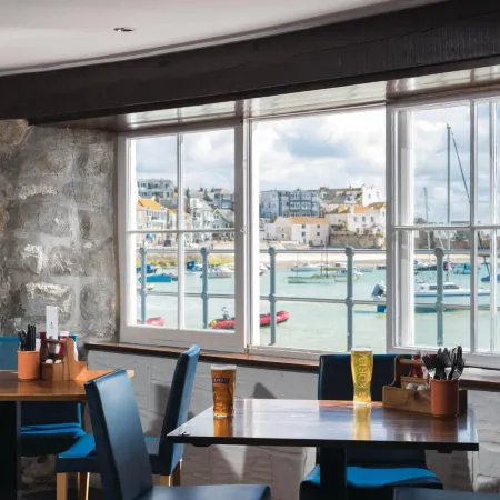 Lifeboat Inn