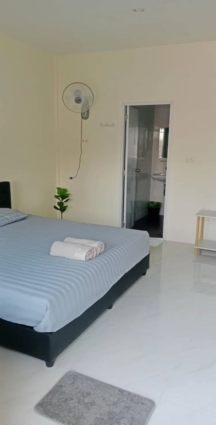 ห้องบัดเจท เตียงใหญ่ 1 เตียง