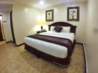 Cindy Kelly Hotel