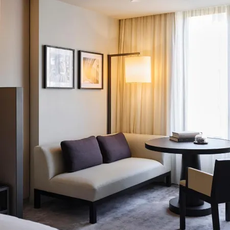 Hotel Realm