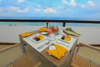 Pandanus Beach Resort & Spa - bar