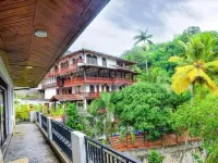 Hotel Ameliya Hotels near Kandy Clock Tower