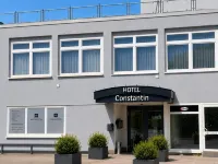 Hotel Constantin Các khách sạn gần Cầu La Mã