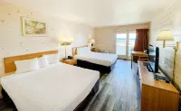 Blue Water Beachfront Hotel & Waterpark - Swimmingpools