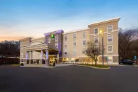 Holiday Inn Express & Suites Danbury - I-84