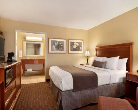 Days Inn by Wyndham Culpeper Hotels in Culpeper