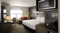 Hyatt House Ontario Airport - parking