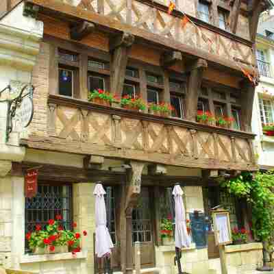 Ibis Styles Chinon Hotel Exterior