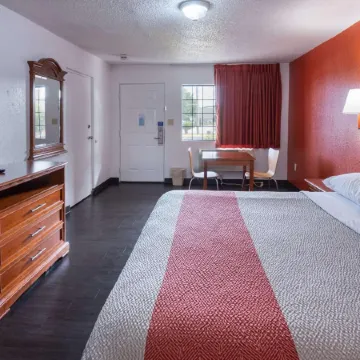 Motel 6 Montgomery, Al - Coliseum