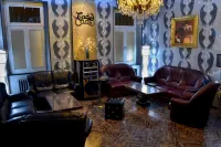 Hotel Cade